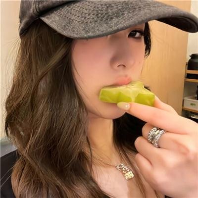 黑夜里的眼睛